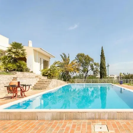 Casa Tradicional Com Bela Vista Tavira